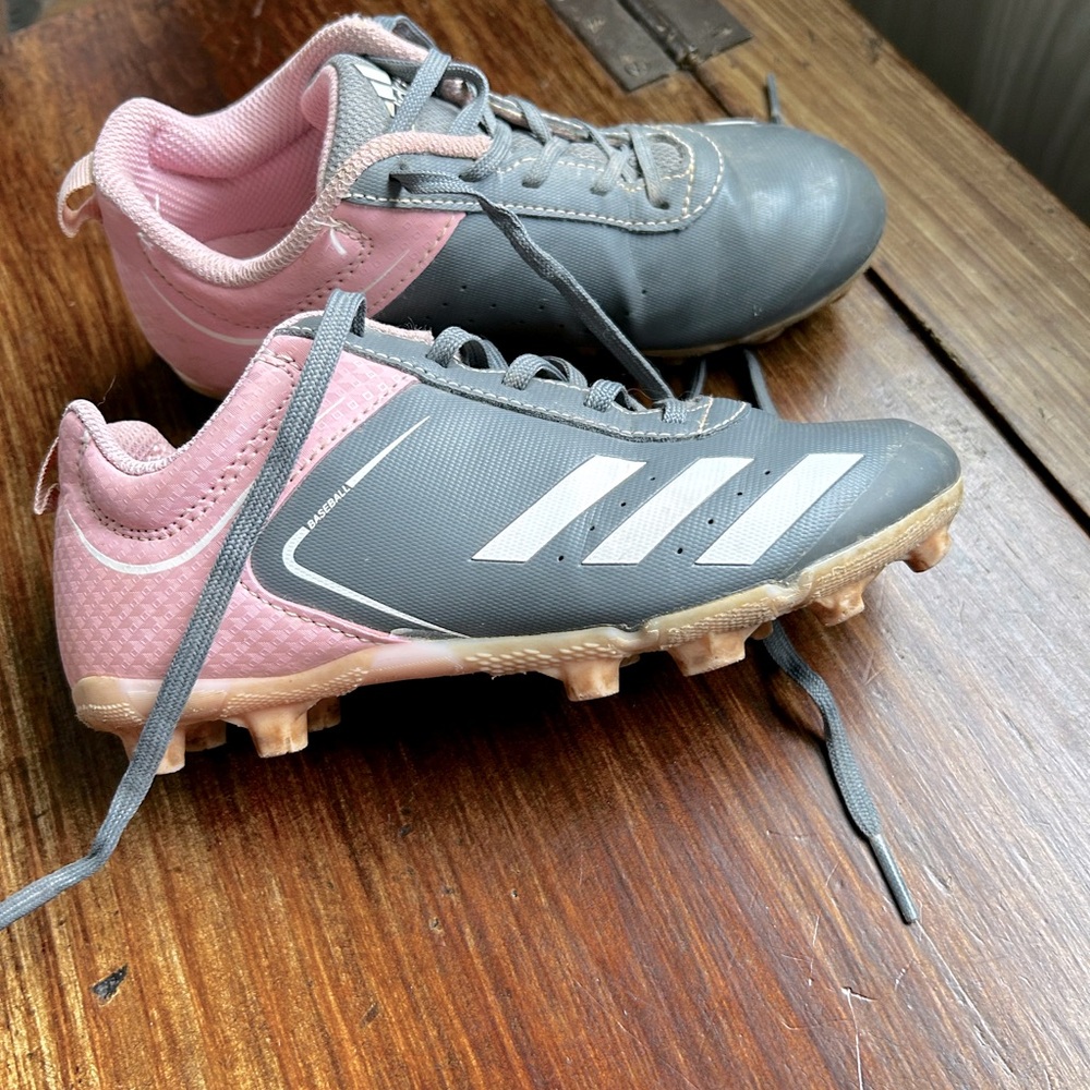 Children’s cleats